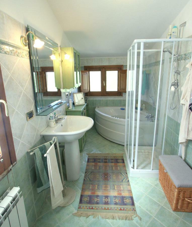 Decollatura Casa Nel Verde מראה חיצוני תמונה
